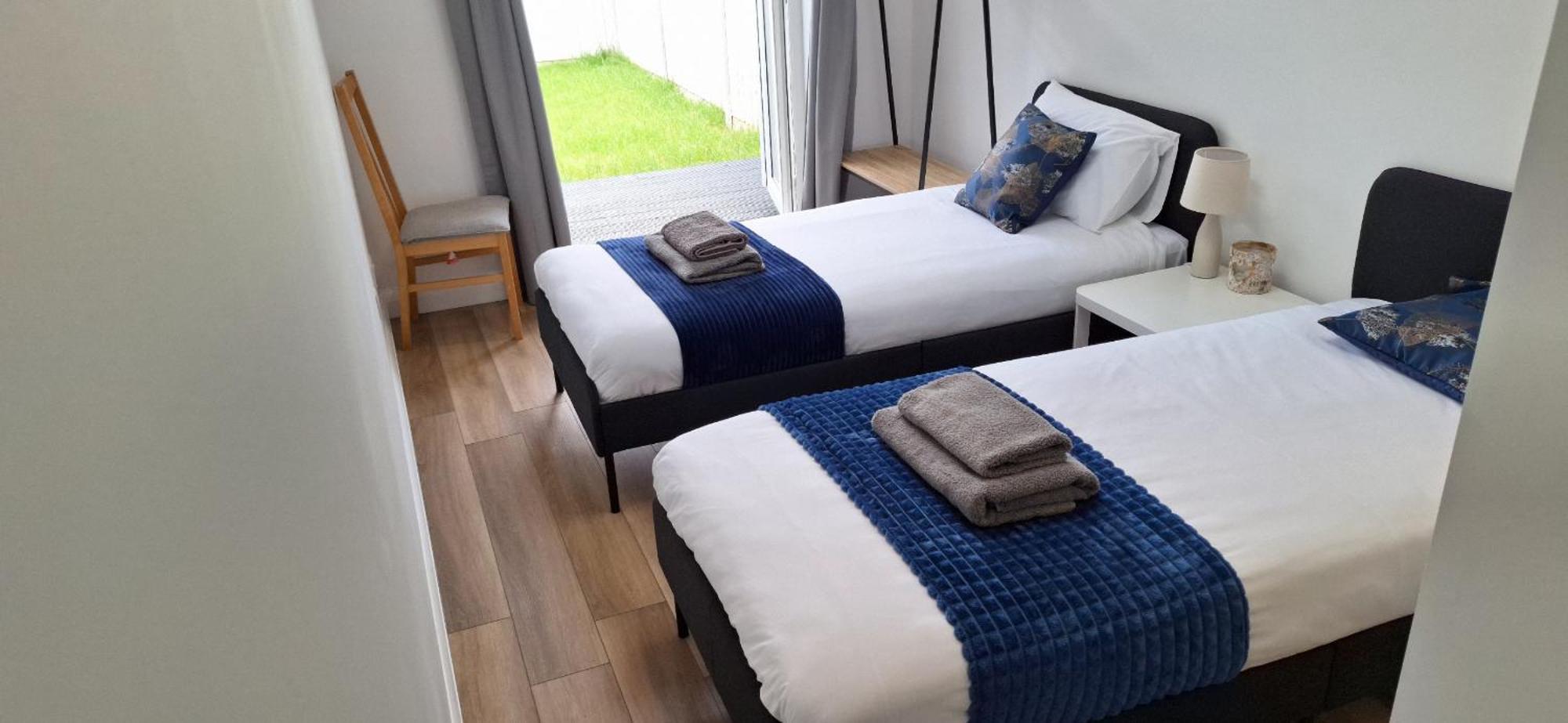 New 3 Bedrooms Flat In Ashford Near Heathrow Buitenkant foto