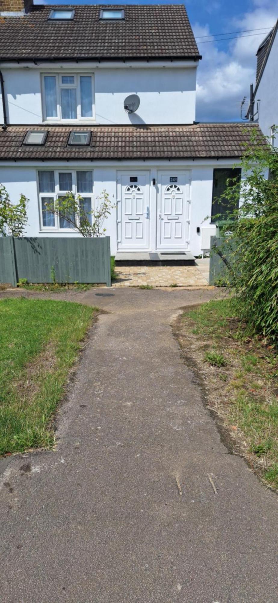 New 3 Bedrooms Flat In Ashford Near Heathrow Buitenkant foto